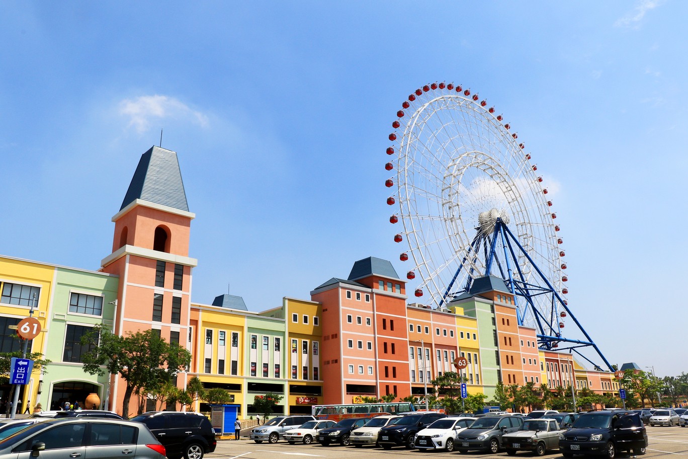 全台最大摩天輪SKY DREAM天空之夢與麗寶OUTLET MALL共構.jpg