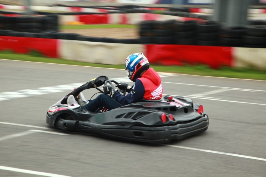 228 連假玩GoKart,免預約現場排隊即可下場體驗,每日前15名早鳥玩家現場購買Parolin義大利競技車,另贈送乙張5折GoKart體驗券.jpg 228 連假玩GoKart,免預約現場排隊即可下場體驗,每日前15名早鳥玩家現場購買Parolin義大利競技車,另贈送乙張5折GoKart體驗券.jpg